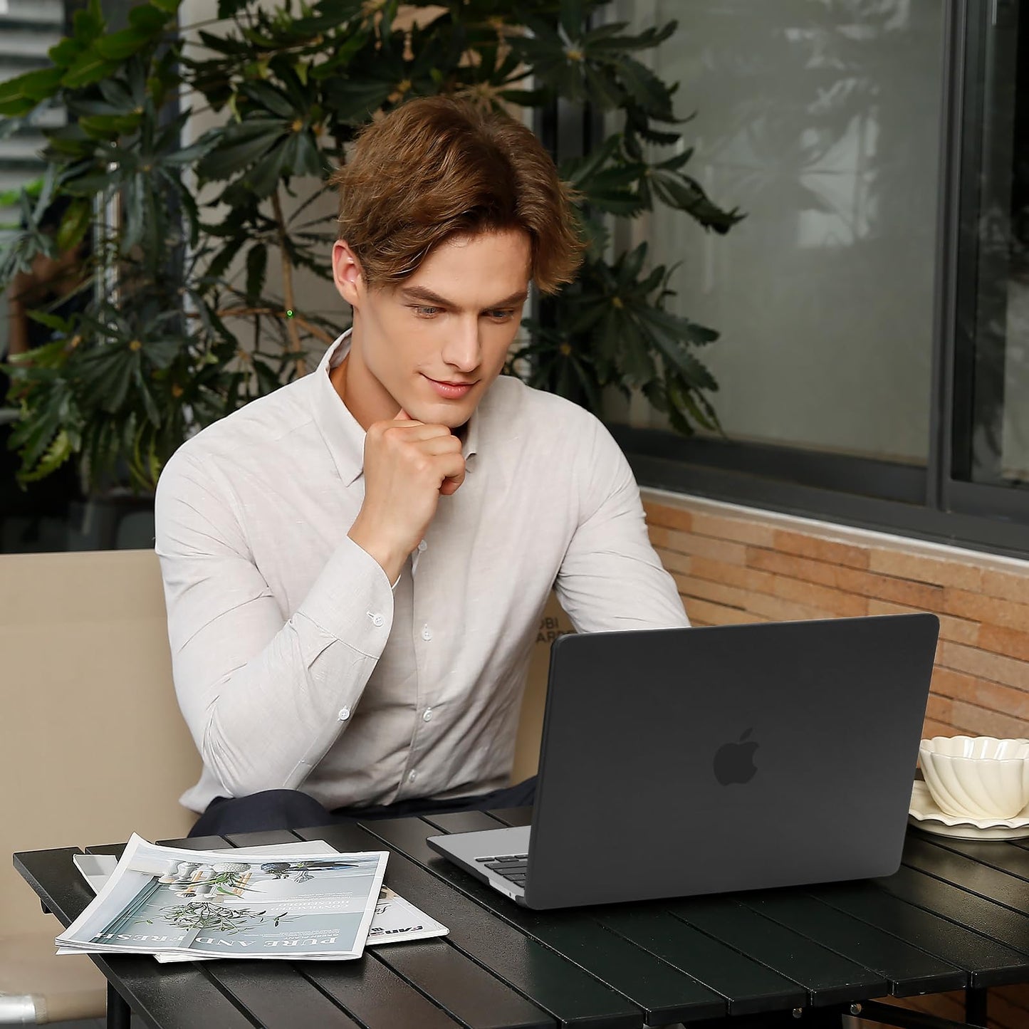 MOSISO Compatible with MacBook Pro 13 inch Case M2 2025, 2024, 2023, 2022-2016 A2338 M1 A2251 A2289 A2159 A1989 A1708 A1706,Shockproof Anti-Fingerprint Scratch Resistant PP Matte Soft Case, Black